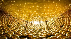 Neutrinos From Deep Inside Earth Provide a New Picture of the Mantle Neutrinos From Deep Inside Earth Provide a New Picture of the Mantle
