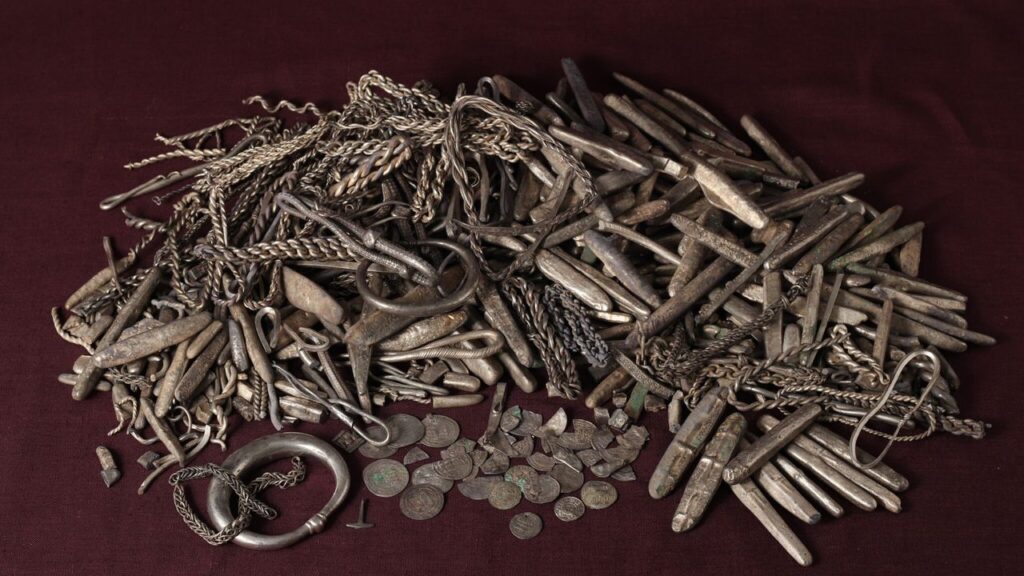 ‘Biggest surprise of my life’: Homeowner discovers Denmark’s largest Viking Age silver hoard in their backyard ‘Biggest surprise of my life’: Homeowner discovers Denmark’s largest Viking Age silver hoard in their backyard