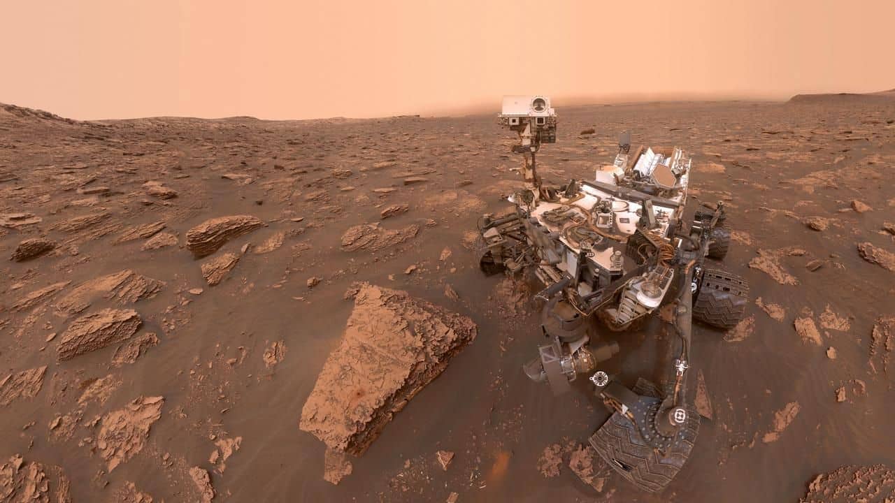 Alien sunsets, stone spiderwebs and mysterious doors: Curiosity’s top 10 photos after 5,000 days on Mars Alien sunsets, stone spiderwebs and mysterious doors: Curiosity’s top 10 photos after 5,000 days on Mars
