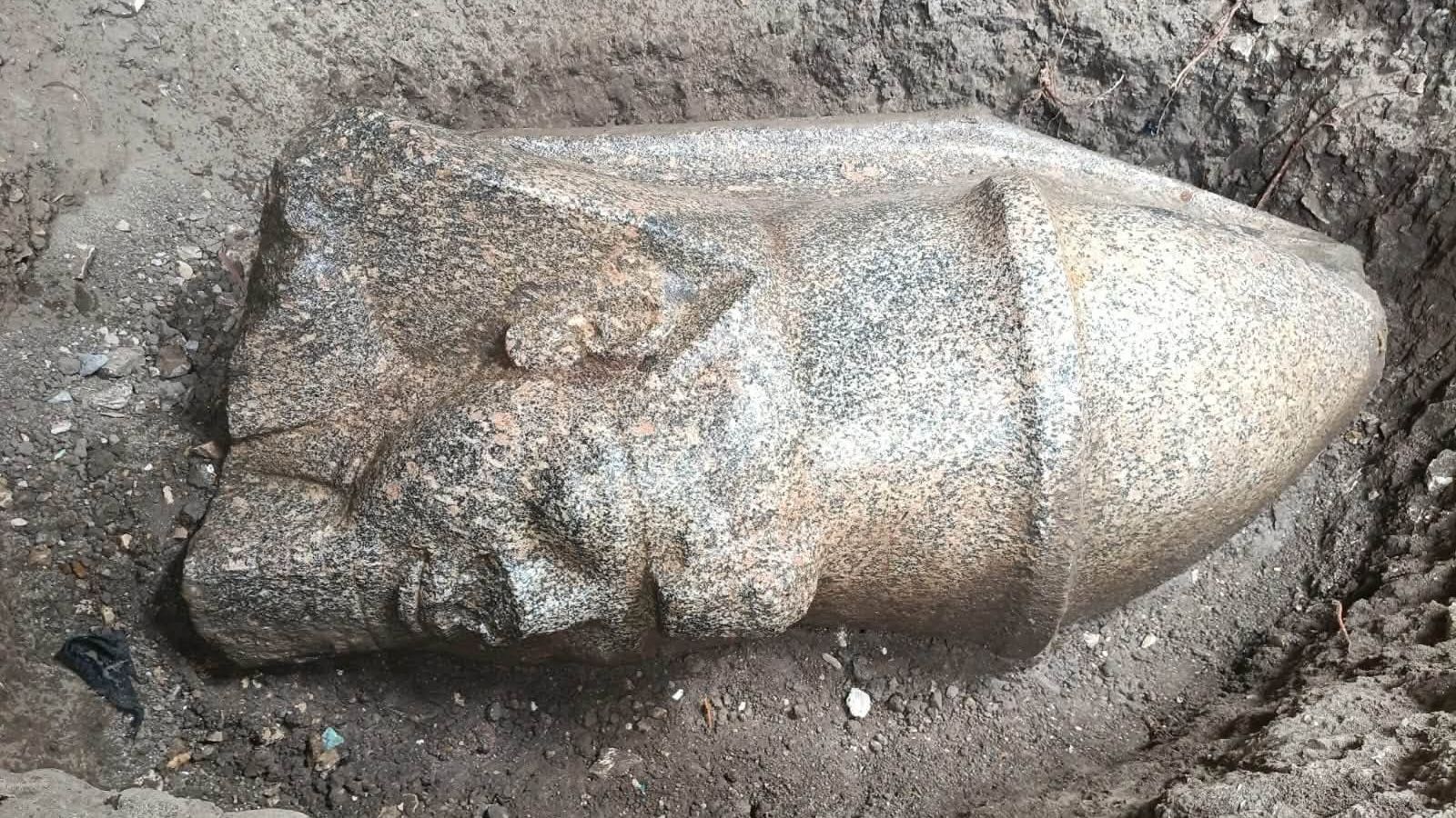 2 giant Ramesses II statues, one wearing a double crown, discovered by man in Egypt 2 giant Ramesses II statues, one wearing a double crown, discovered by man in Egypt